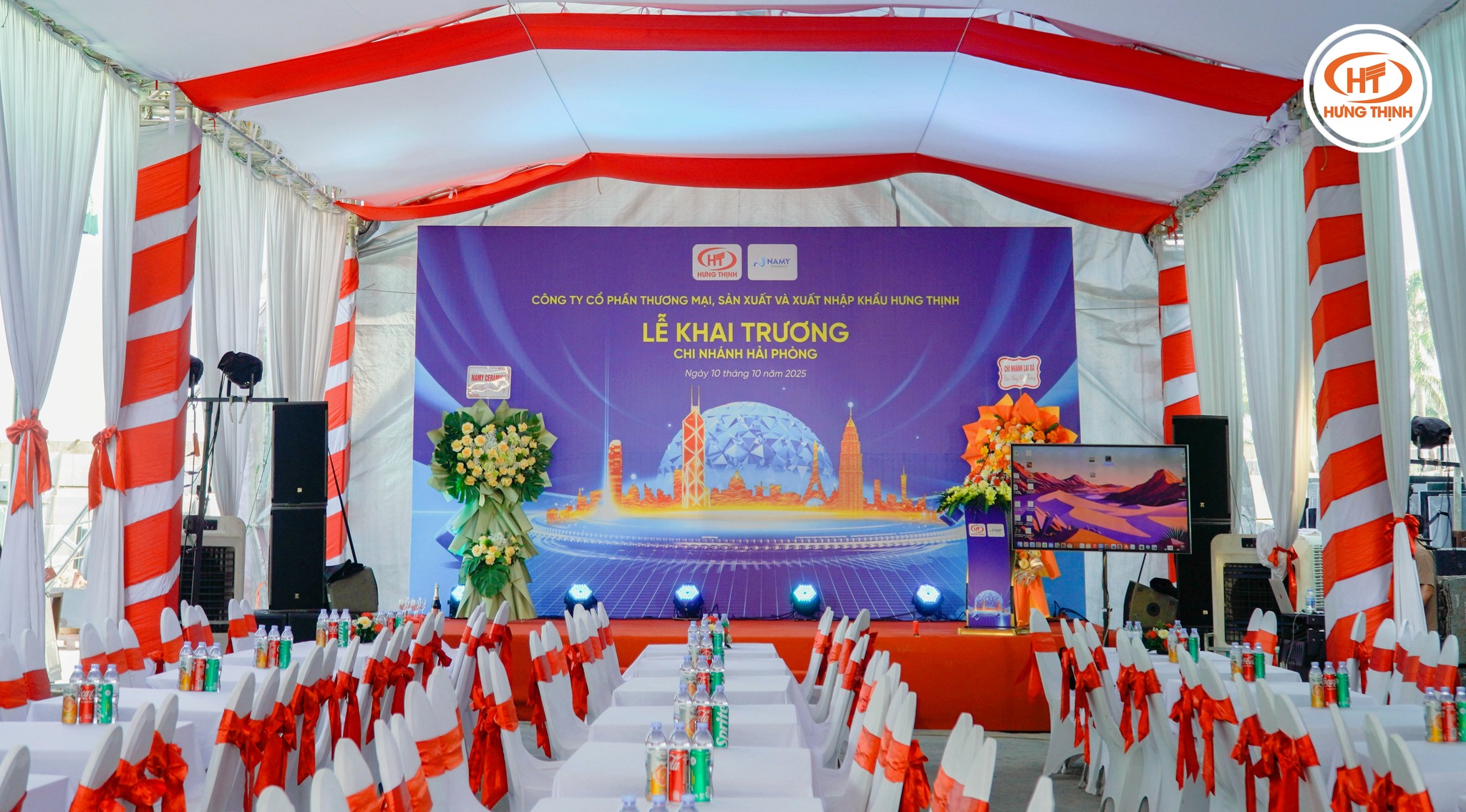 Không khí trang trọng với sự chuẩn bị kỹ lưỡng và chu đáo đến từ phía chi nhánh Hải Phòng.
