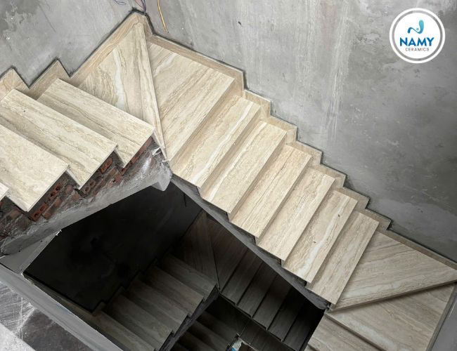 Tông be nhẹ cực sang nếu biết chọn và ốp đúng hạng mục.